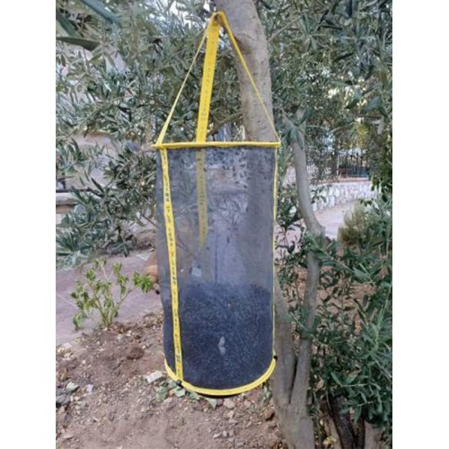 FLIES INN 6 ad Karasinek Tuzağı ve 60 adet 25 gr çekici yemdir.